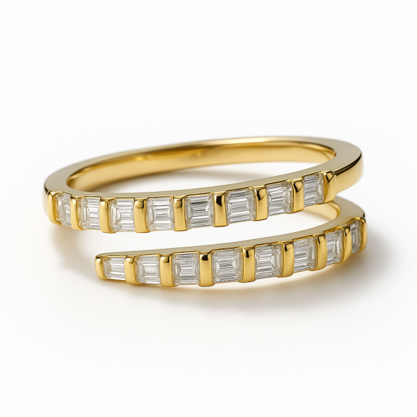 Stříbrný zlacený prsten 14kt zlato – otevřený design se zirkony princess cut