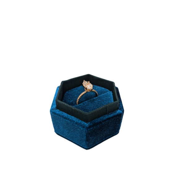 Stříbrný prsten 14ct zlato, marquise zirkon