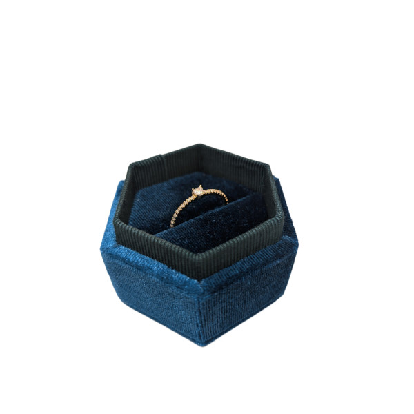Stříbrný prsten zlácený, 14kt zlato, srdce zirkon + jemné kamínky, mini