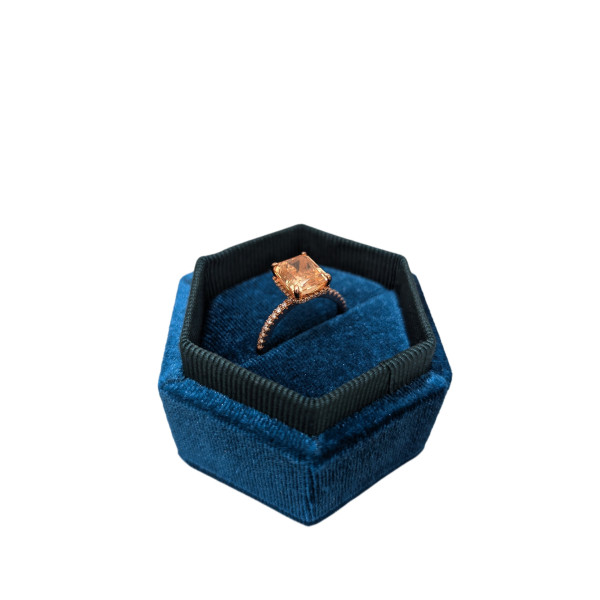 Stříbrný prsten 18ct růžové zlato, zirkon 2.5ct radiant