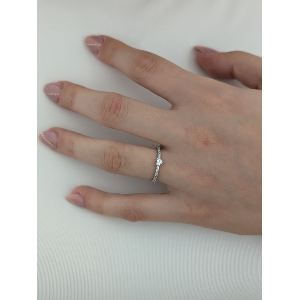 Stříbrný prsten srdce se zirkony