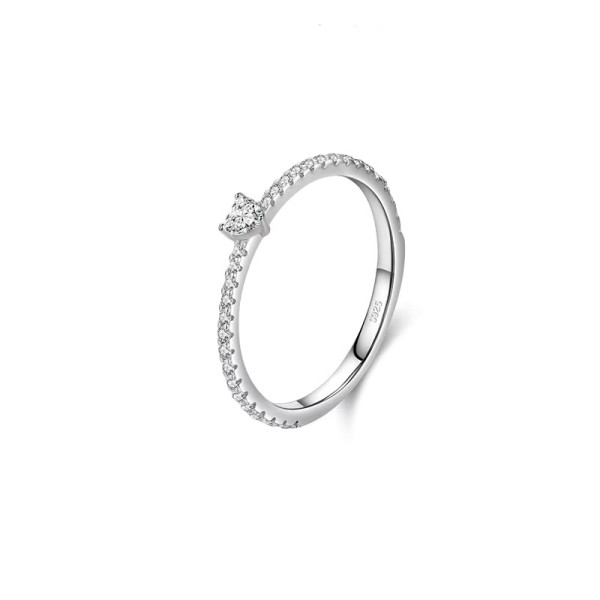 Stříbrný prsten srdce se zirkony