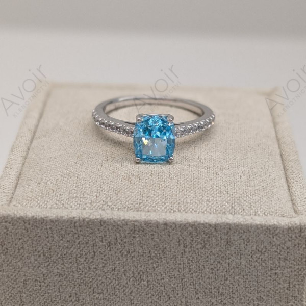 Stříbrný prsten s modrým zirkonem Cushion cut