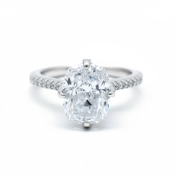 Exkluzivní stříbrný prsten s velkým zirkonem Cushion Cut a kamínky po stranách