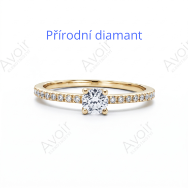 Zásnubní prsten ze žlutého zlata s 4mm přírodním diamantem a bočním osazením