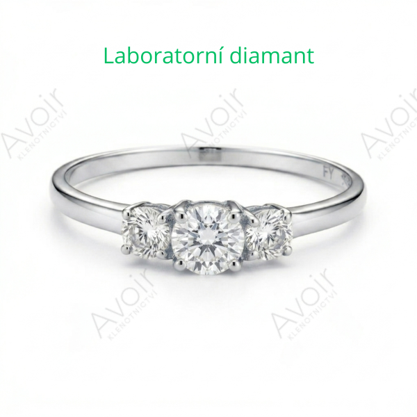 Prsten z bílého zlata se třemi laboratorními diamanty
