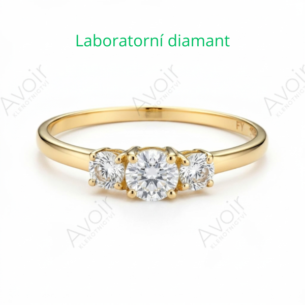 Prsten ze žlutého zlata se třemi přírodními diamanty