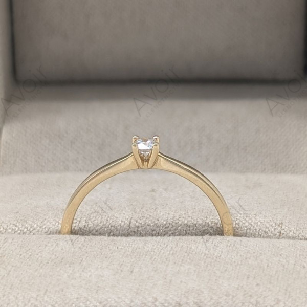 Zásnubní prsten solitér ze žlutého zlata s přírodním diamantem 0,10 ct (4 krapny)