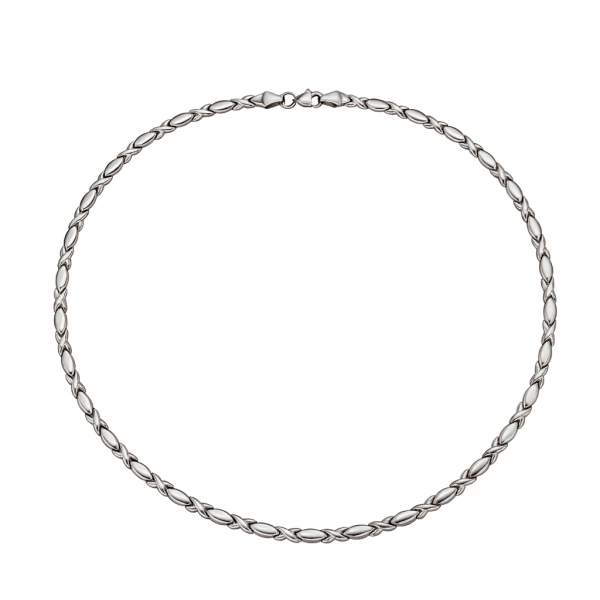 Náhrdelník z bílého zlata – oválné broušené plošky a lesklý ornament X