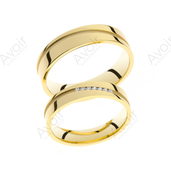 Elegantní snubní prsten s diamanty