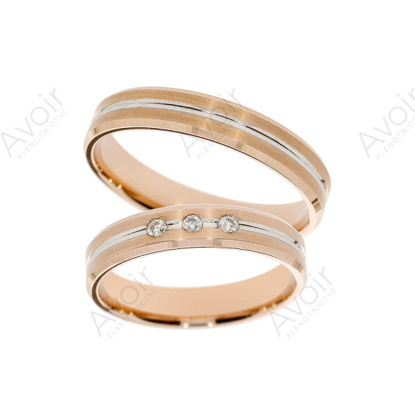 Elegantní snubní prsten s diamanty