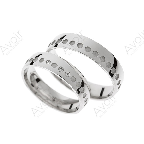 Elegantní snubní prsten s diamanty